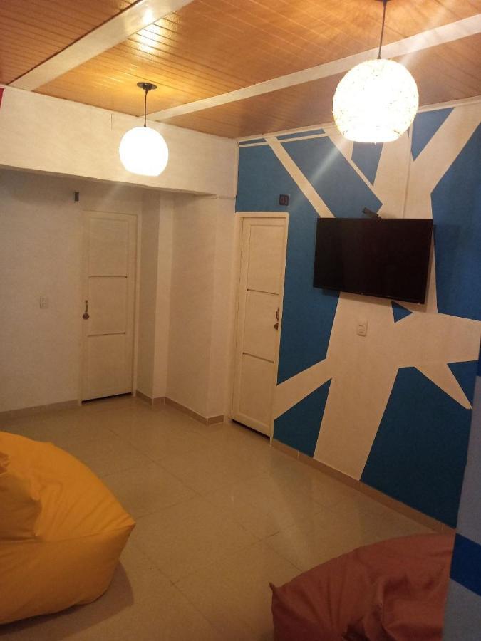 The Mural Hostel ボゴタ エクステリア 写真