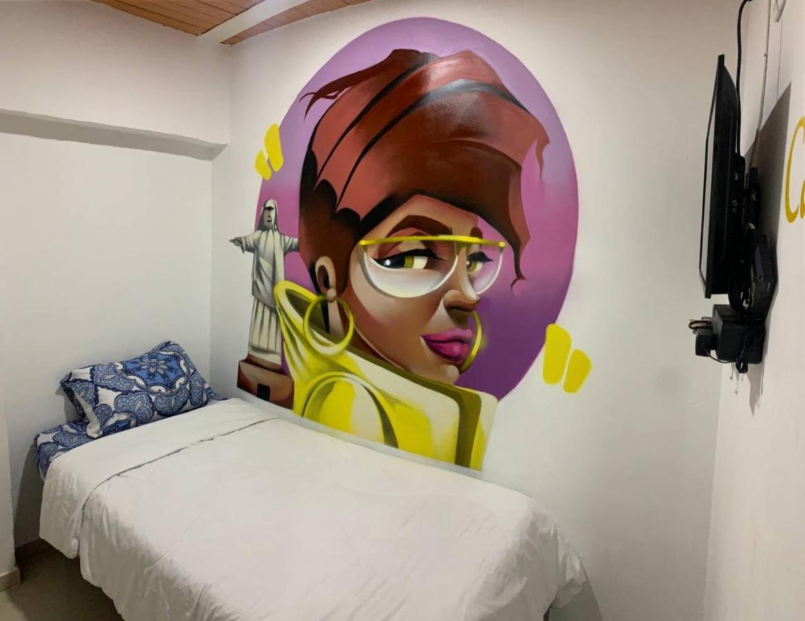 The Mural Hostel ボゴタ エクステリア 写真